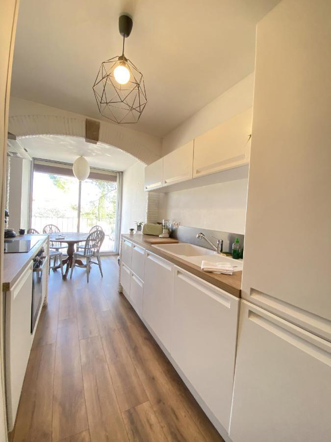 T3 Appartement Dans Residence - Parking - Balcon - Wifi - Clim Ла Валет-дю-Вар Екстериор снимка